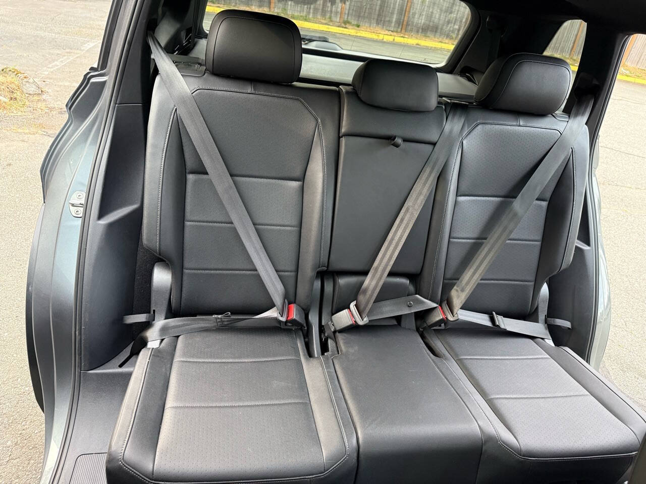 Used 2020 Volkswagen Tiguan SE R-Line w/ 3rd Row Seat Package AWD/4WD image 10