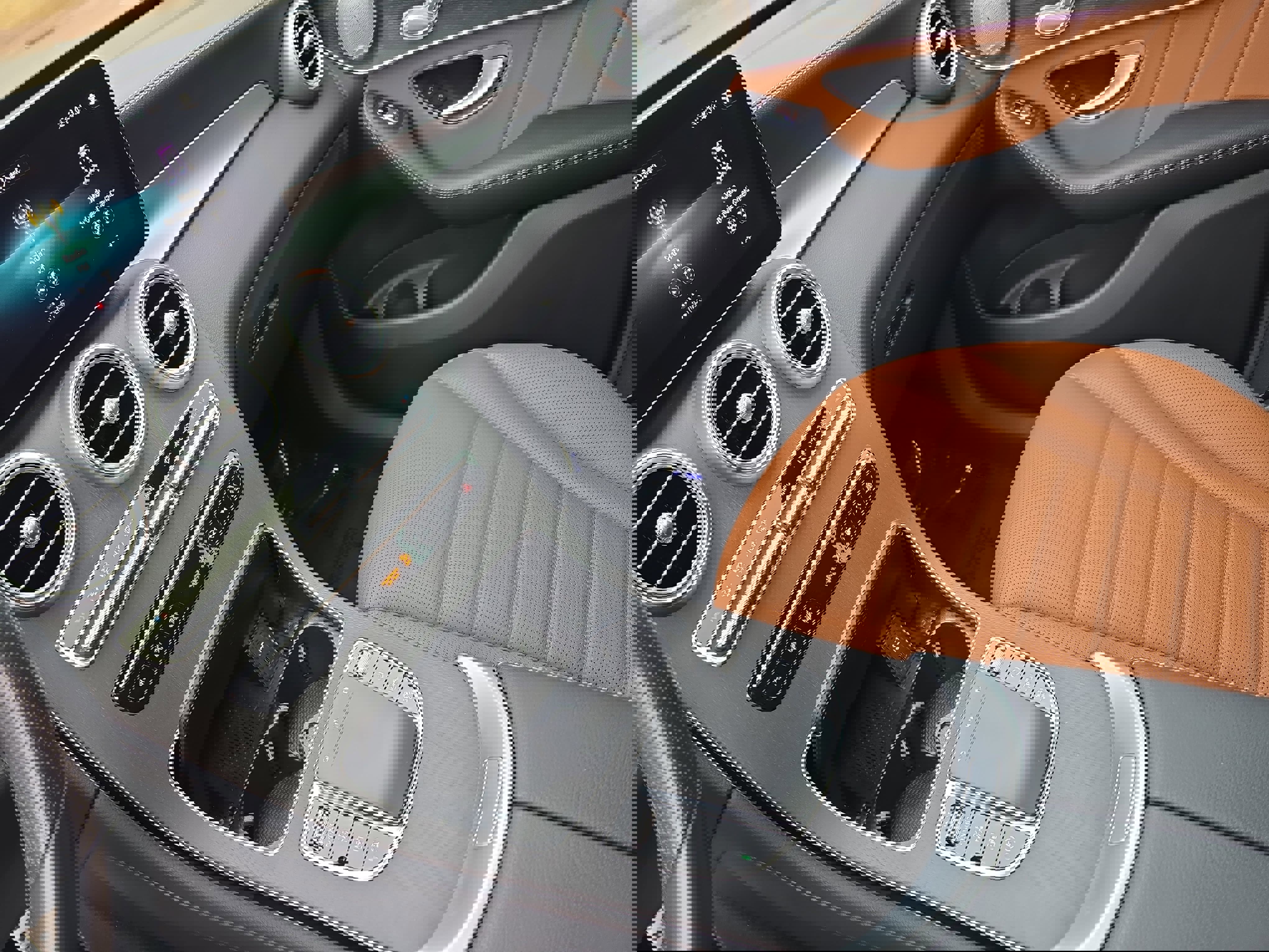 Certified 2023 Mercedes-Benz GLC 300 4MATIC Coupe image 23