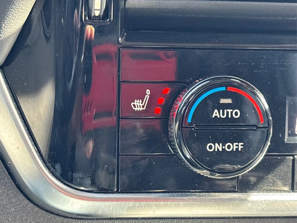 Used 2024 Nissan Rogue SL image 35