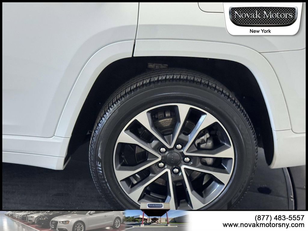 Used 2023 Jeep Grand Cherokee L Overland AWD/4WD image 6