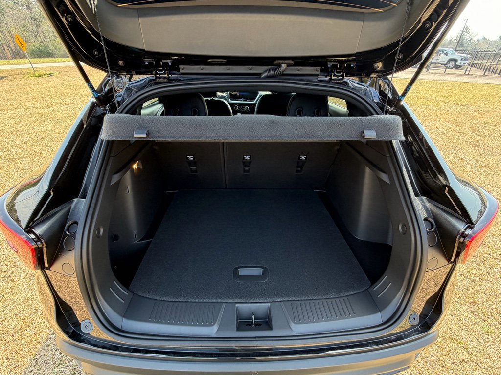 New 2026 Chevrolet Trax RS w/ Sunroof Package image 29