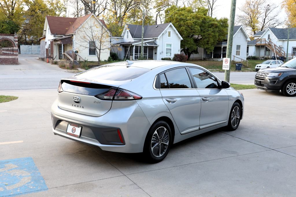 Used 2020 Hyundai Ioniq SEL image 7