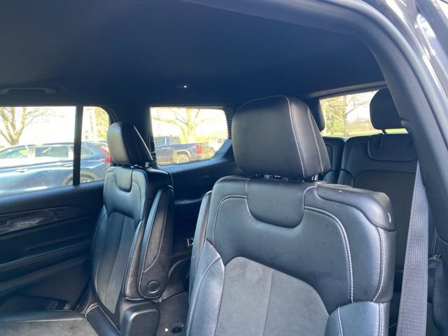 Used 2023 Jeep Grand Cherokee L Laredo AWD/4WD image 3