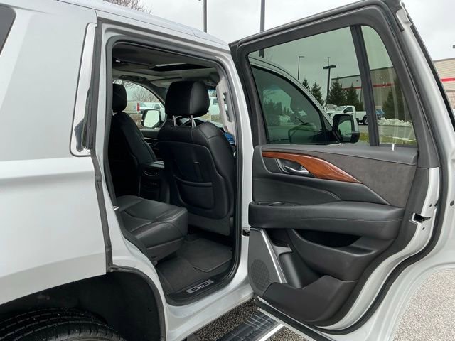 Used 2019 Cadillac Escalade Premium Luxury image 23