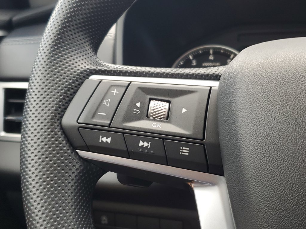 New 2026 Mitsubishi Outlander ES FWD image 23