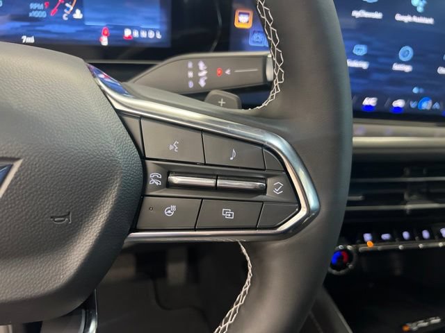 New 2026 Chevrolet Traverse LT w/ Driver Confidence Package AWD/4WD image 16