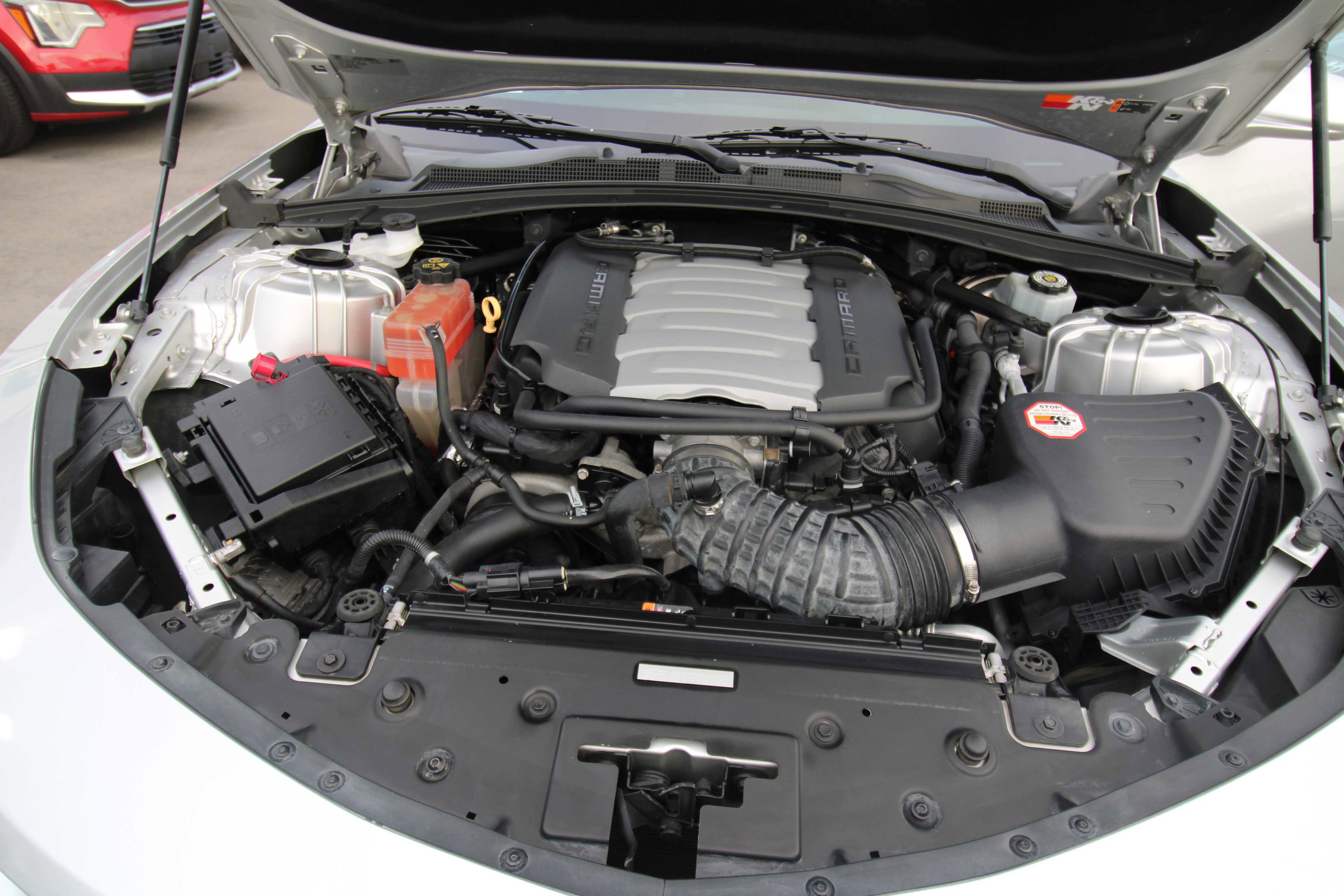 Used 2016 Chevrolet Camaro SS image 28