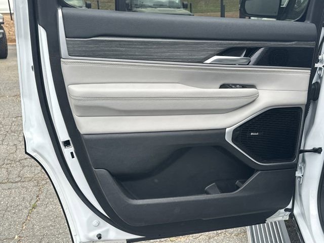 Certified 2023 Jeep Wagoneer Series III w/ Premium Group I image 25