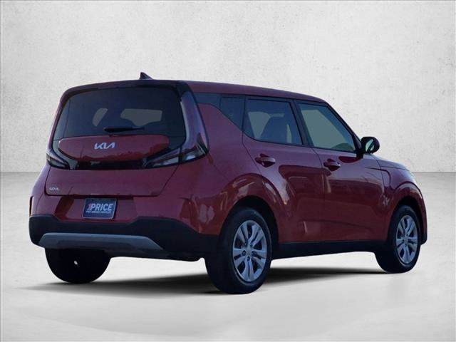 Used 2025 Kia Soul LX FWD image 5