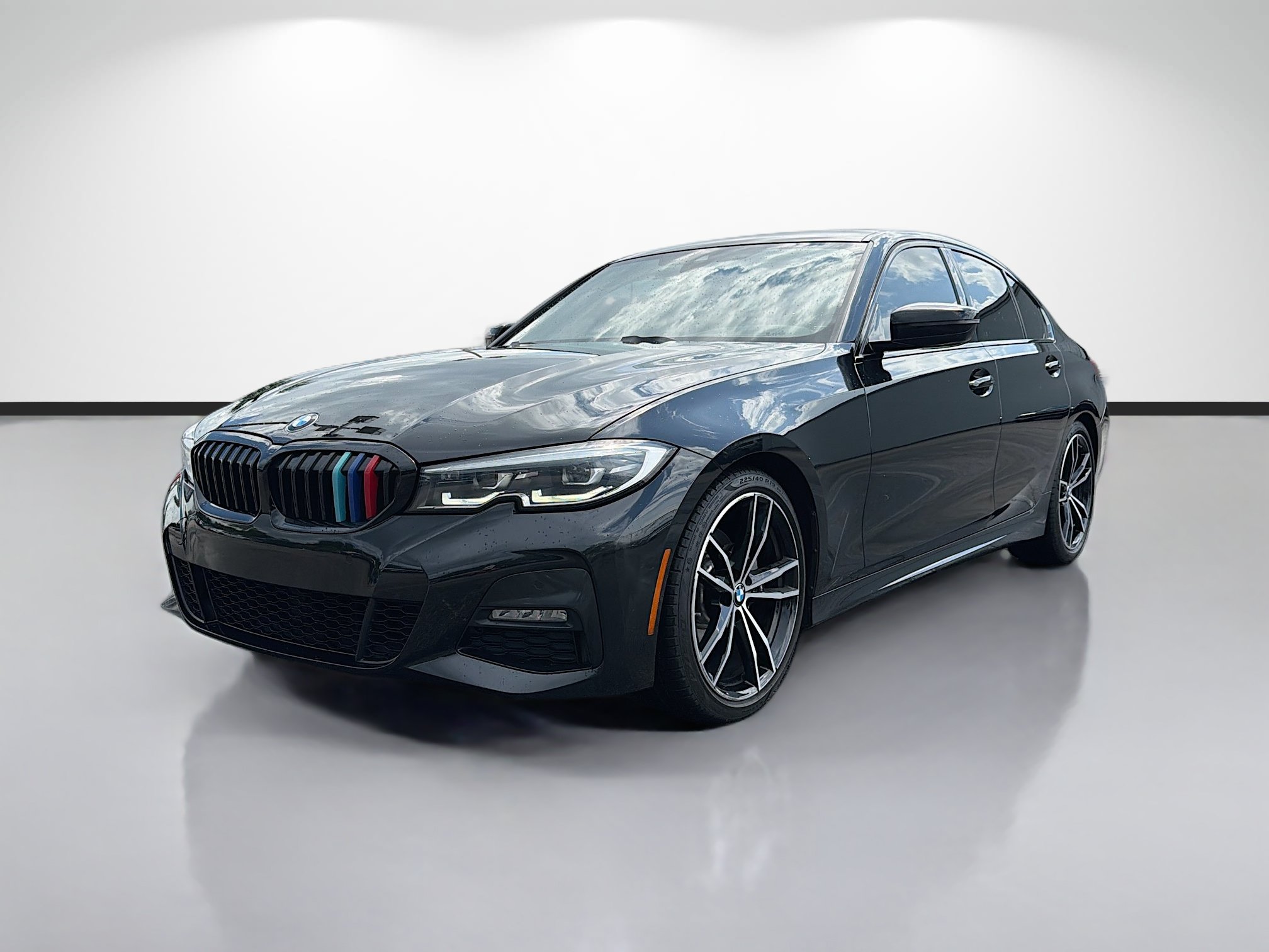 Used 2021 BMW 330i Sedan w/ M Sport Package RWD image 7