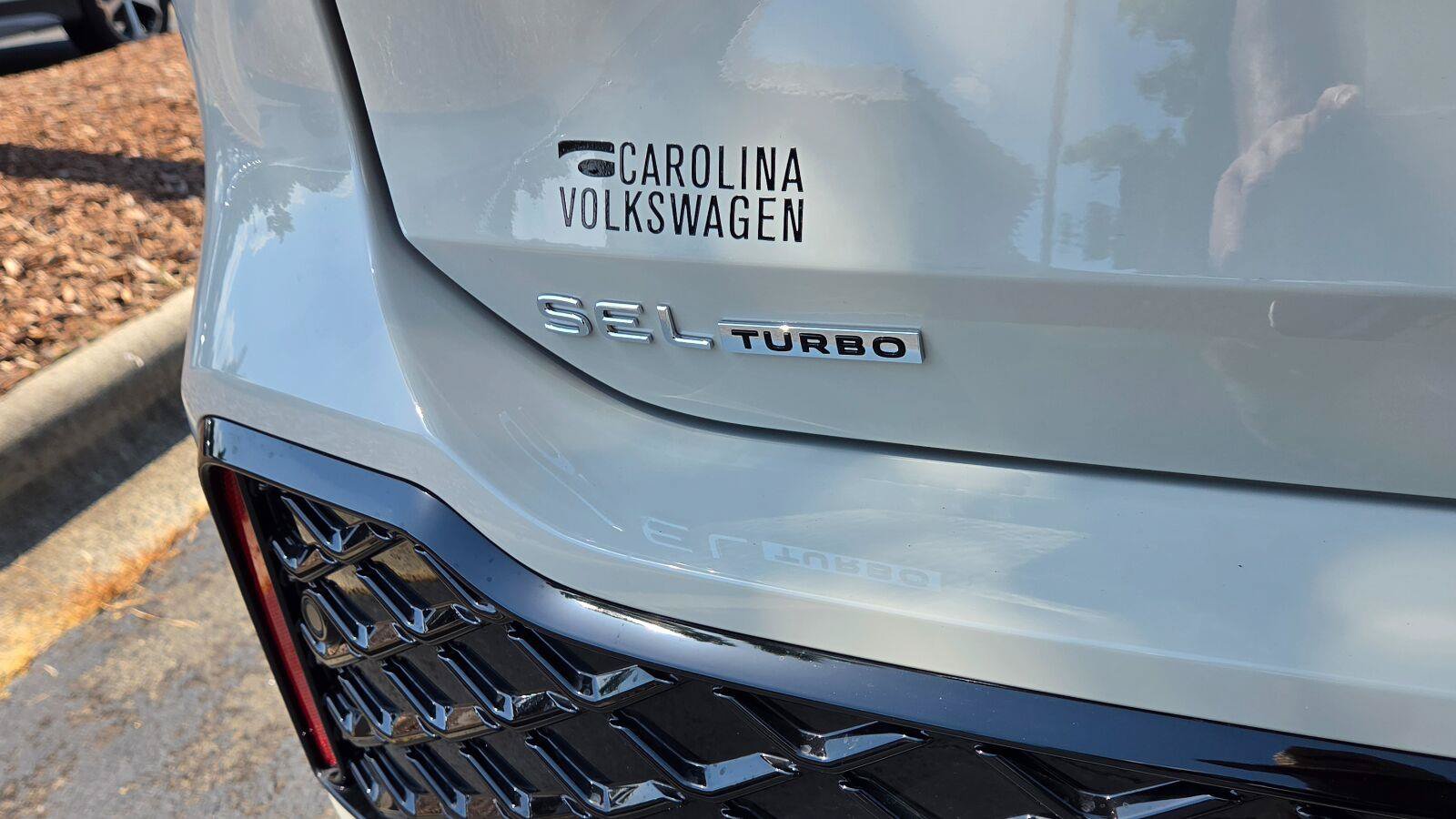New 2027 Volkswagen Tiguan SEL R-Line AWD/4WD image 54
