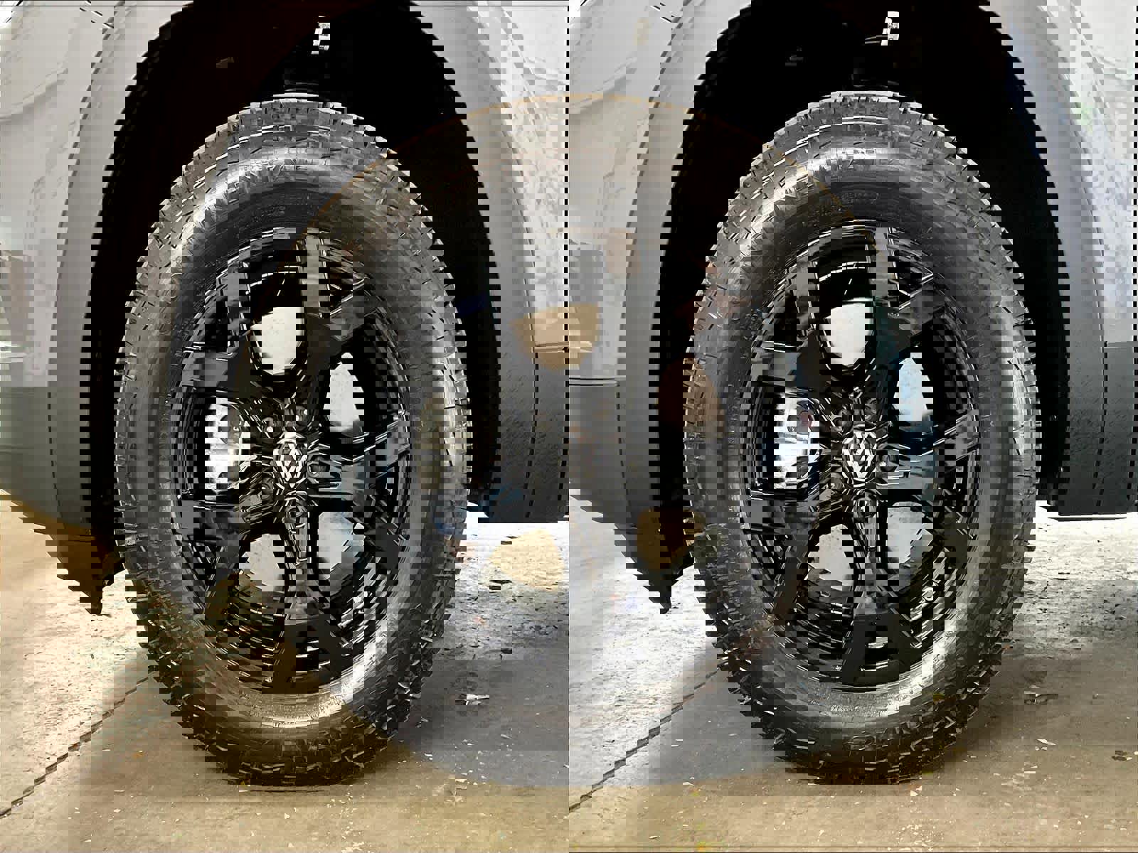 New 2026 Volkswagen Atlas Peak Edition image 14