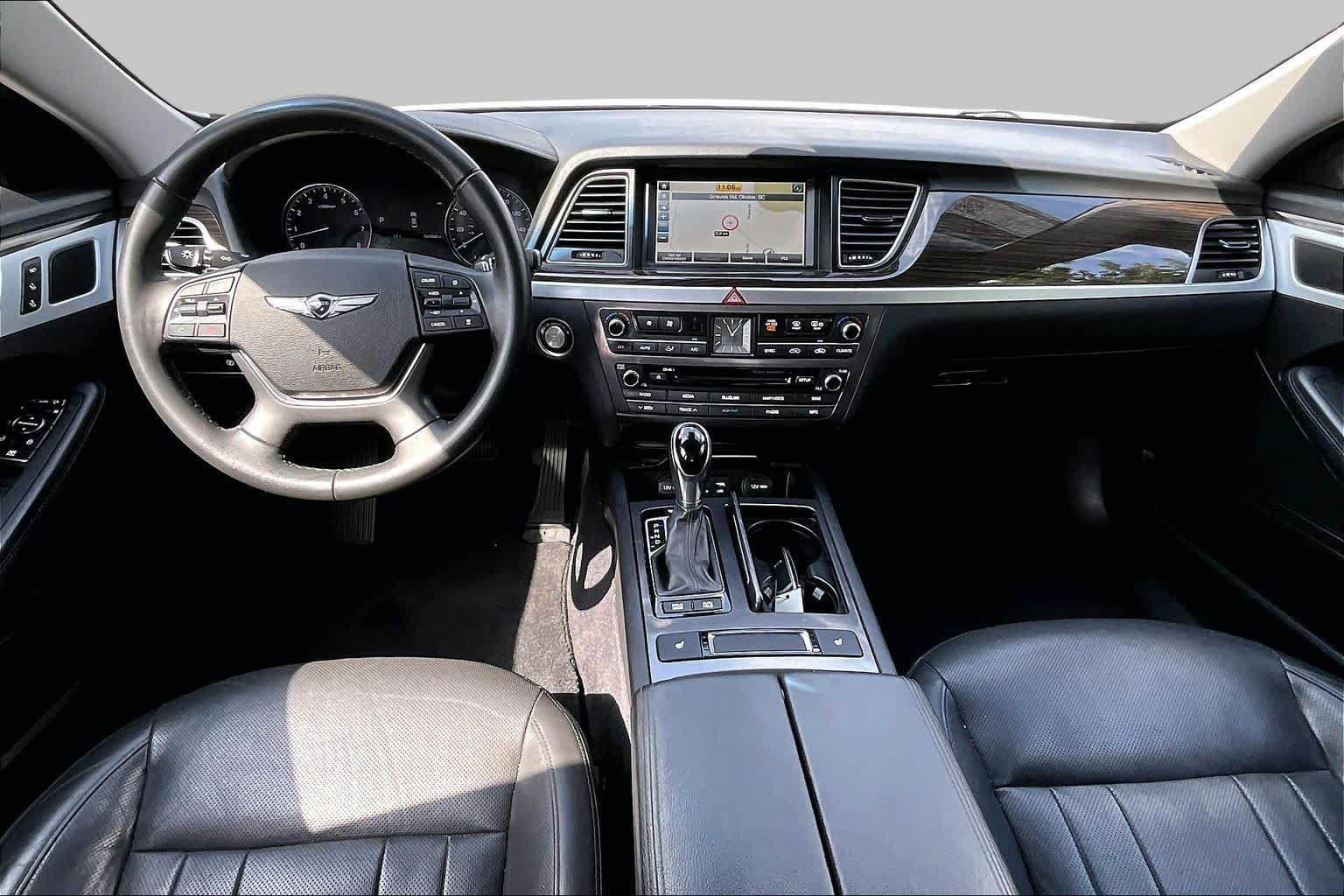 Used 2017 Genesis G80 3.8 RWD image 15
