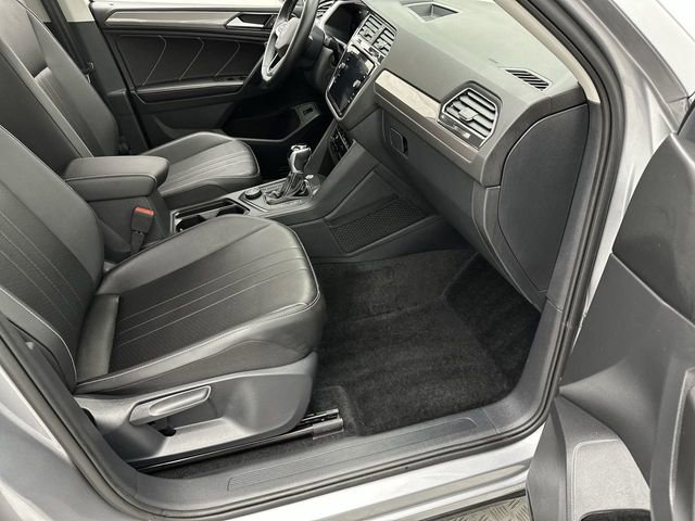 Certified 2024 Volkswagen Tiguan SE image 24