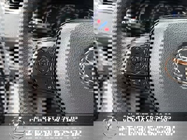 Used 2025 Toyota RAV4 XLE image 22