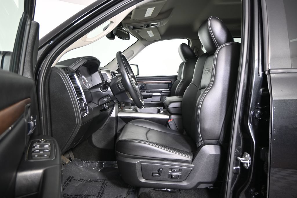 Used 2016 RAM 1500 Laramie w/ Convenience Group AWD/4WD image 21