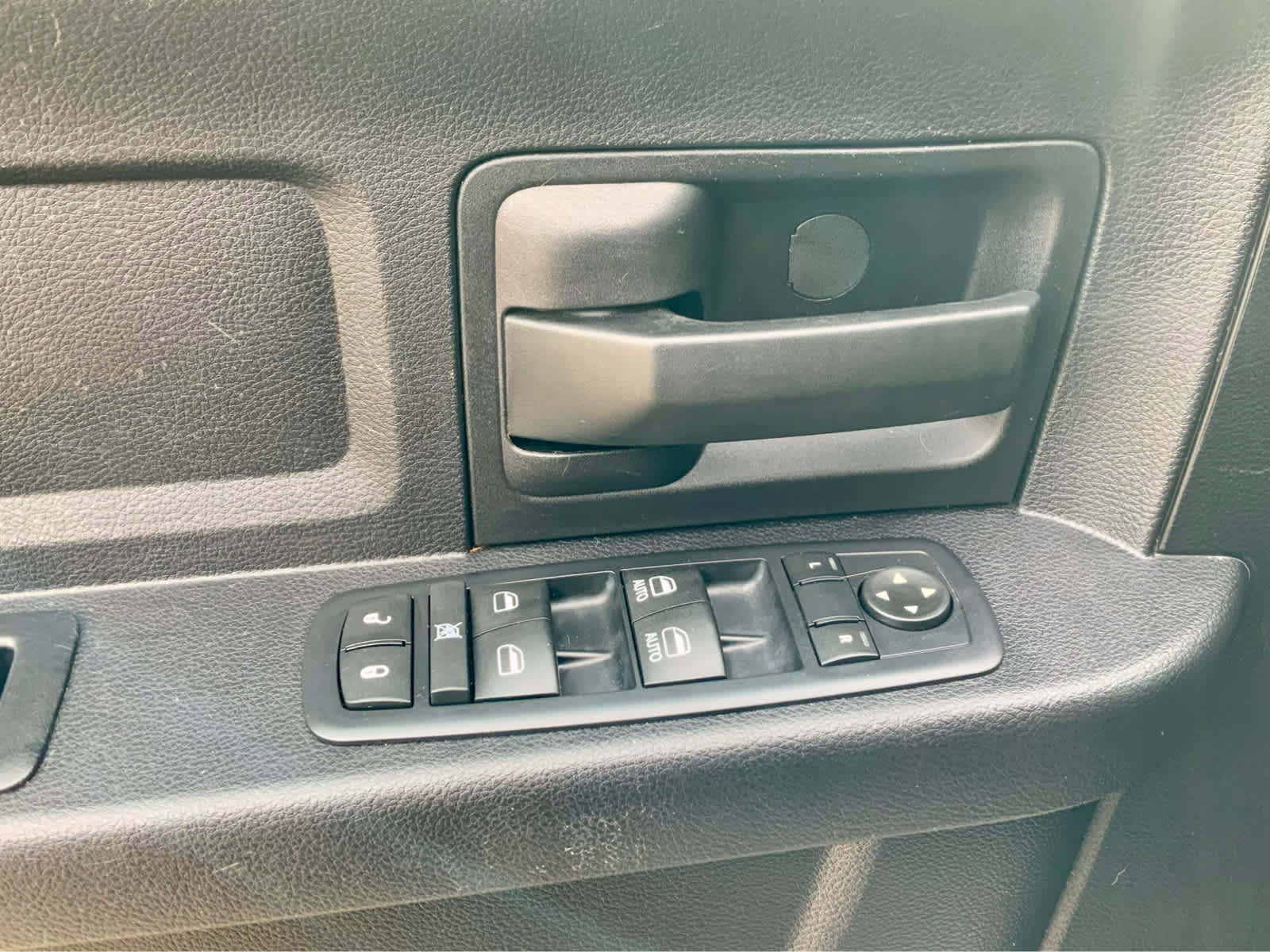 Used 2016 RAM 2500 Tradesman w/ Chrome Appearance Group image 49