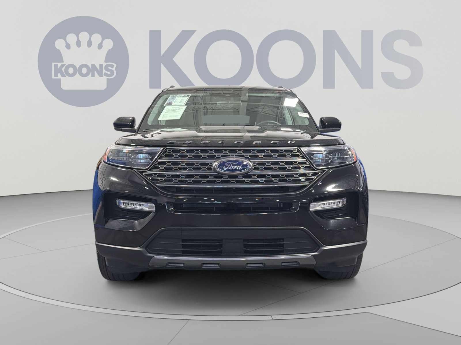 Used 2023 Ford Explorer XLT w/ Equipment Group 202A AWD/4WD image 11