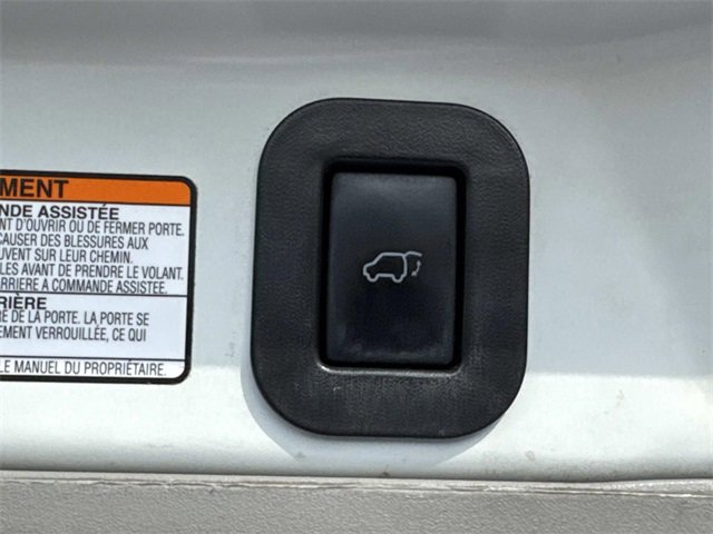 Used 2019 Toyota Sienna SE image 15