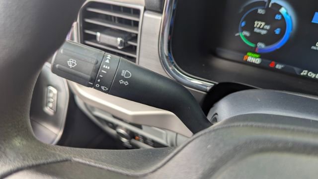 Used 2022 Ford F150 Lightning Pro image 26