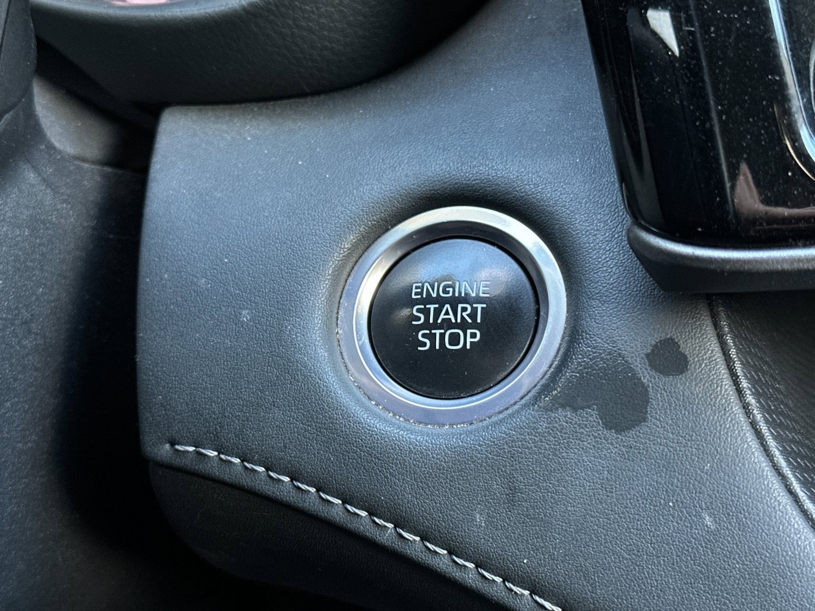 Used 2024 Toyota Highlander XLE image 22