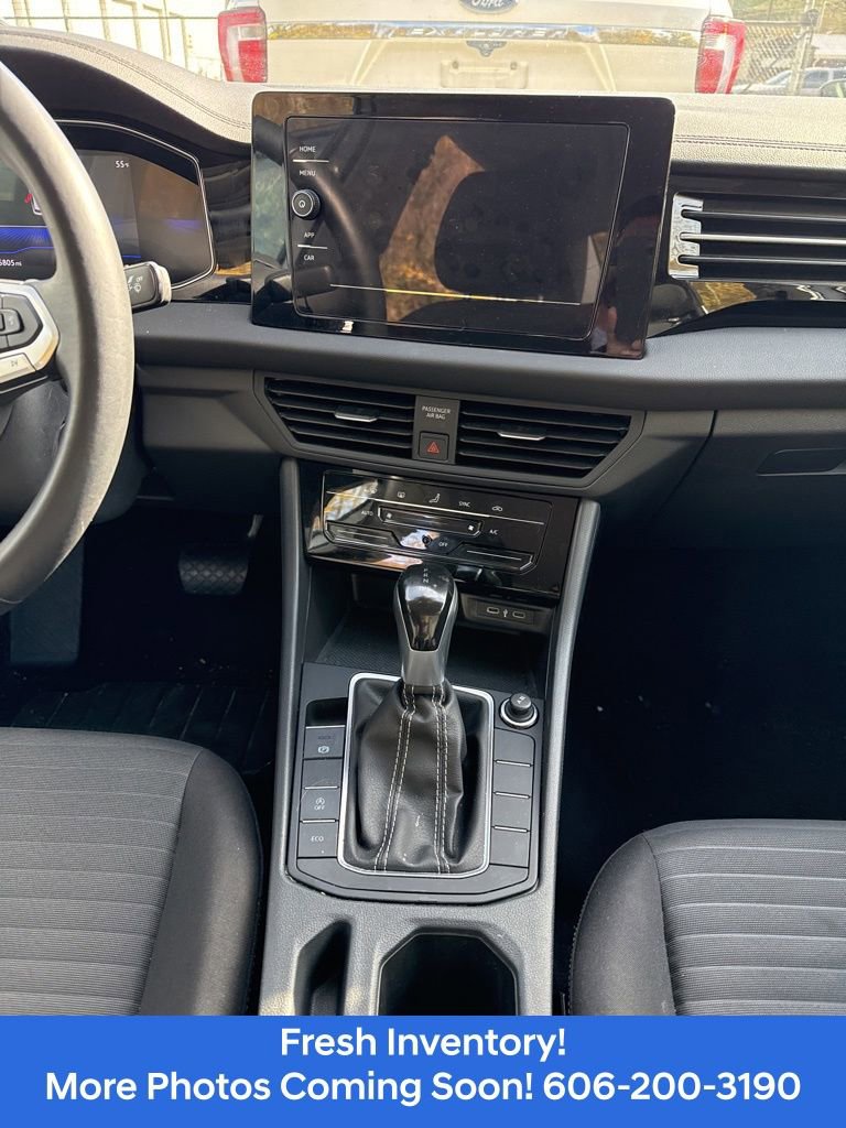 Used 2025 Volkswagen Jetta S image 12