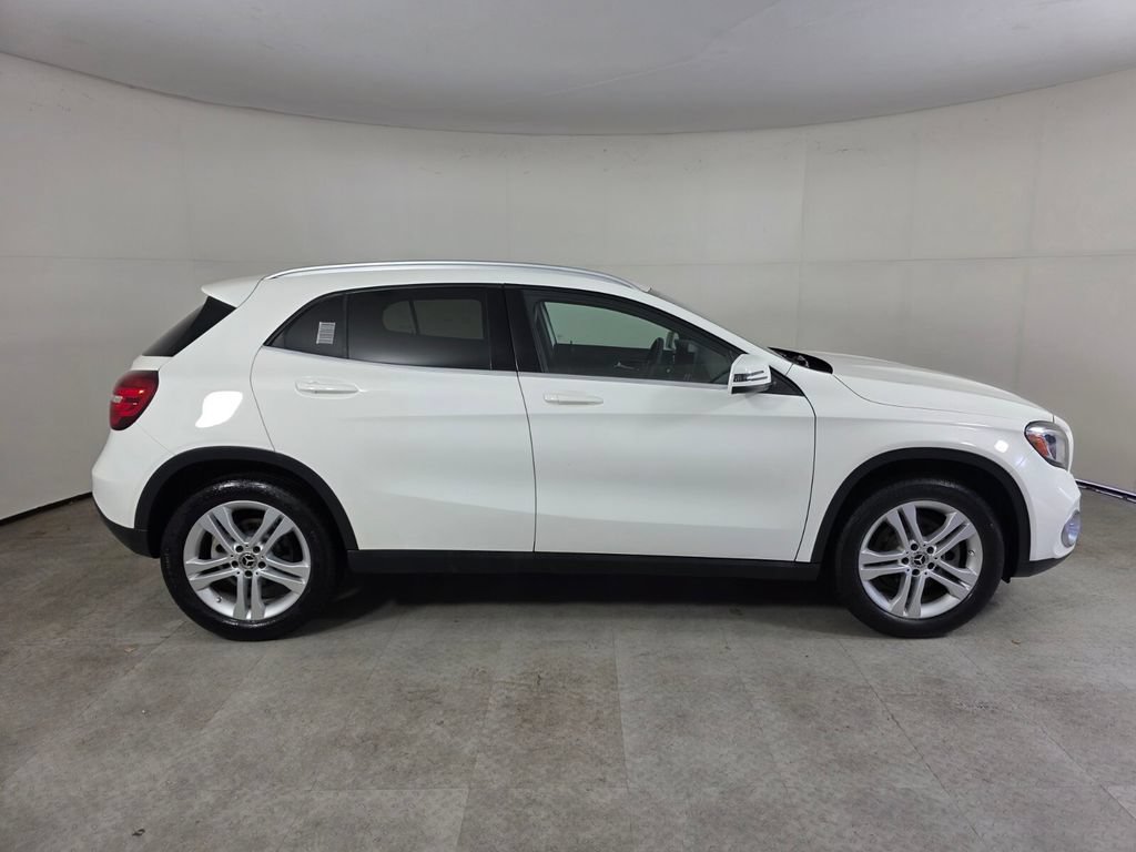 Used 2020 Mercedes-Benz GLA 250 4MATIC image 3