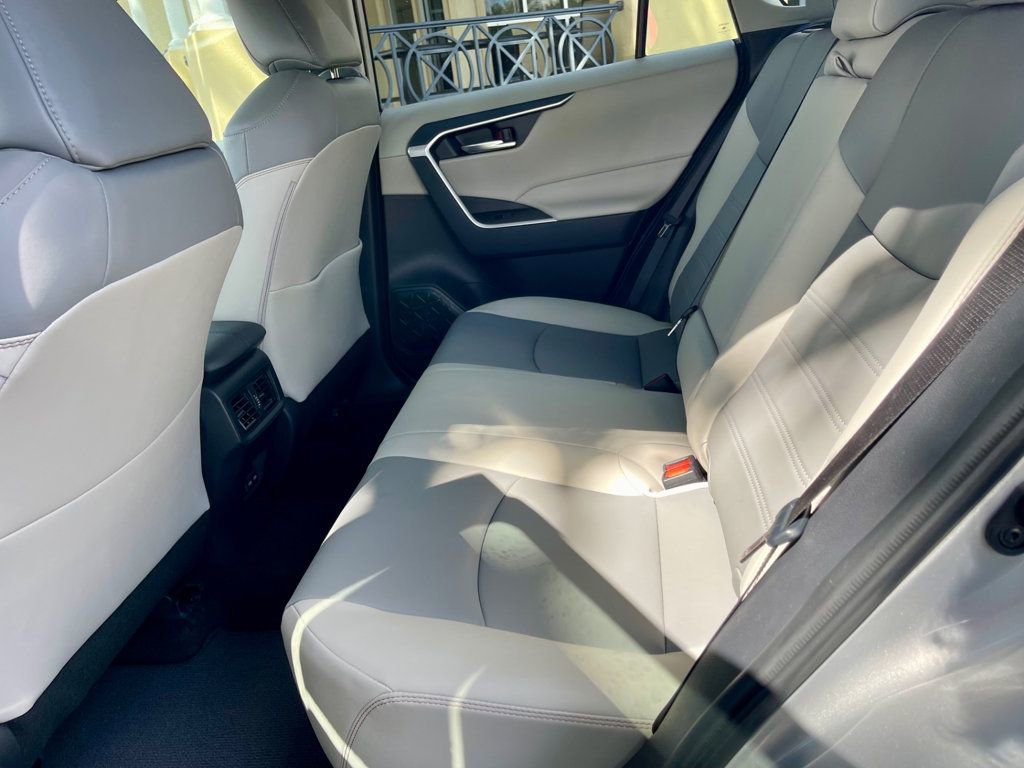 Used 2025 Toyota RAV4 XLE Premium image 12