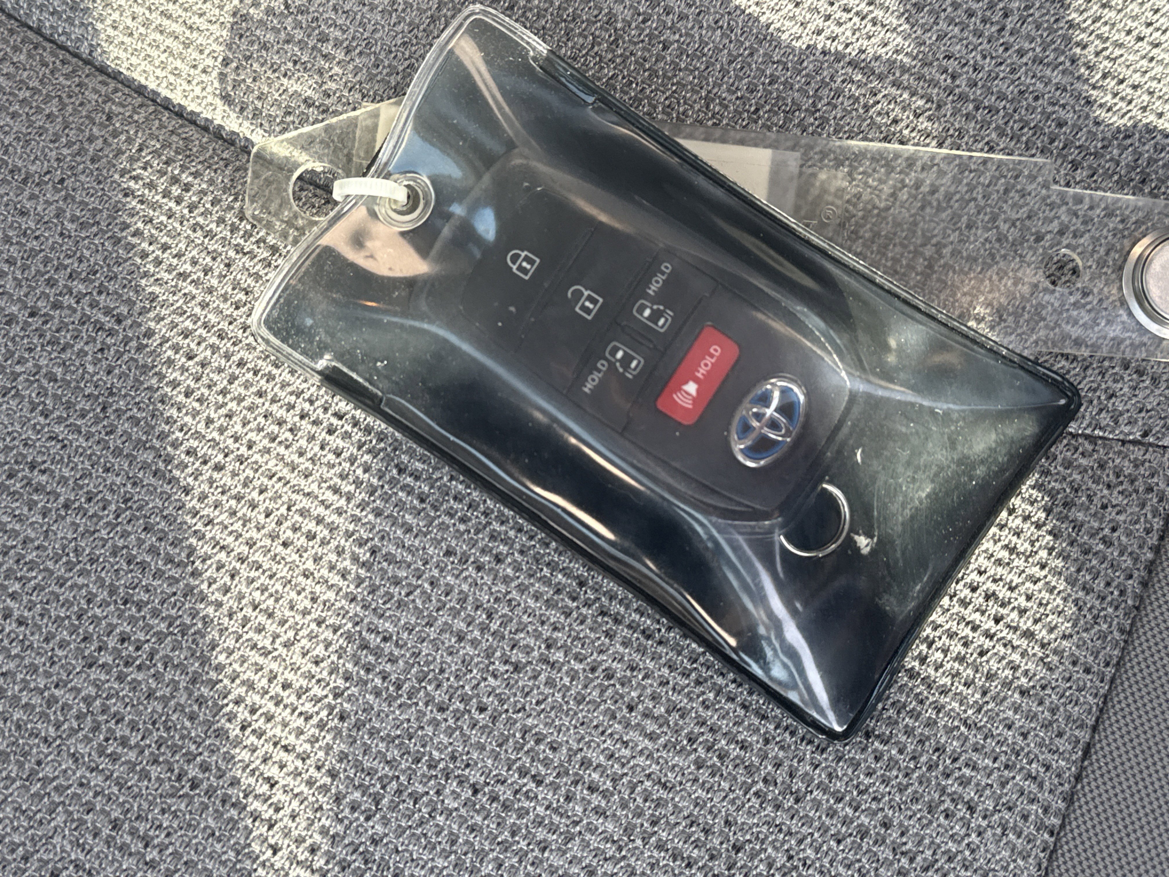 Used 2022 Toyota Sienna LE image 33