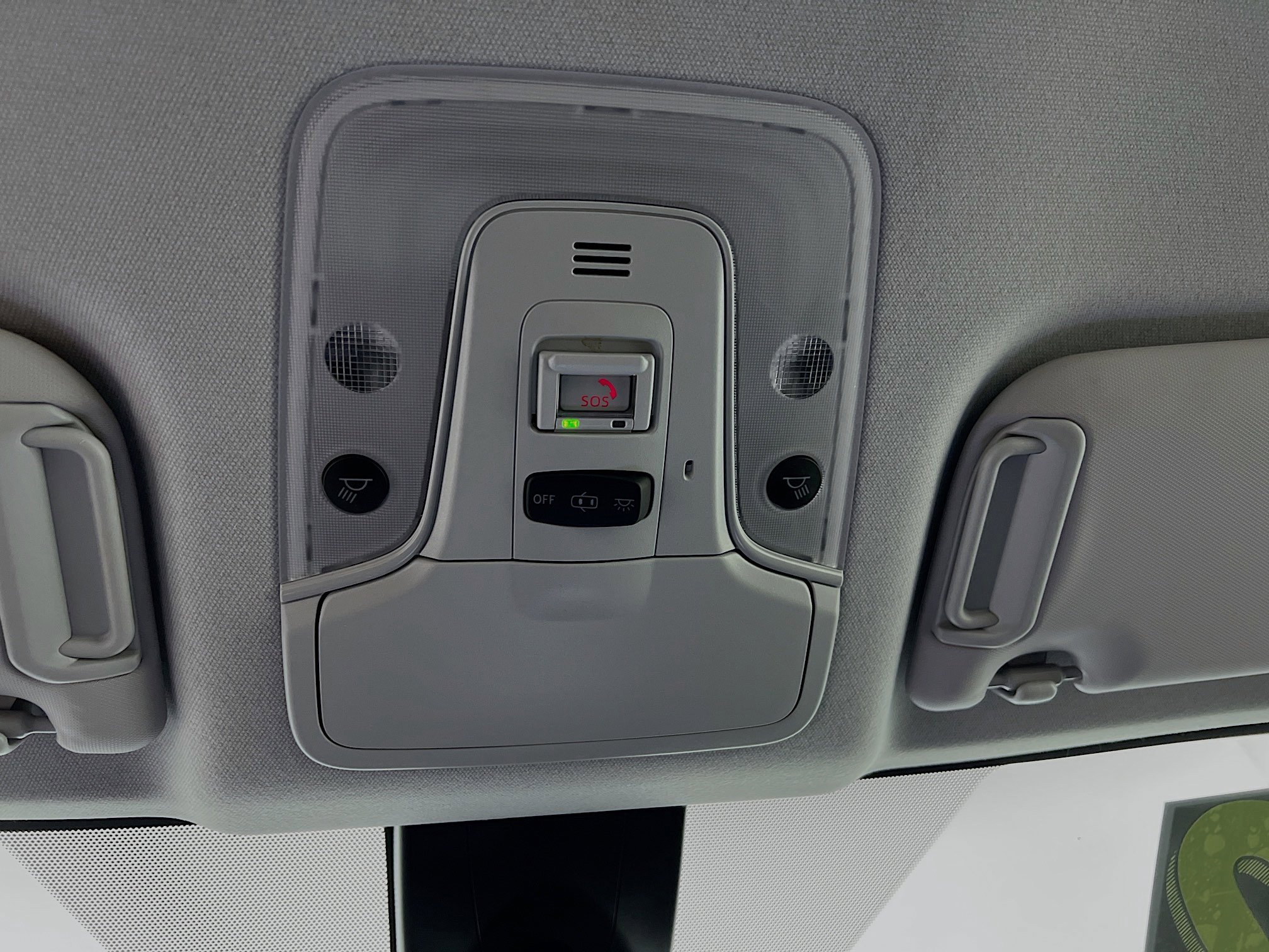 Used 2022 Toyota Prius LE image 20