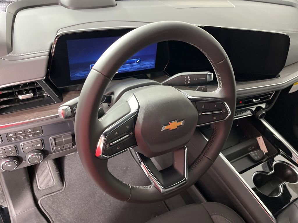 New 2026 Chevrolet Suburban LS image 25