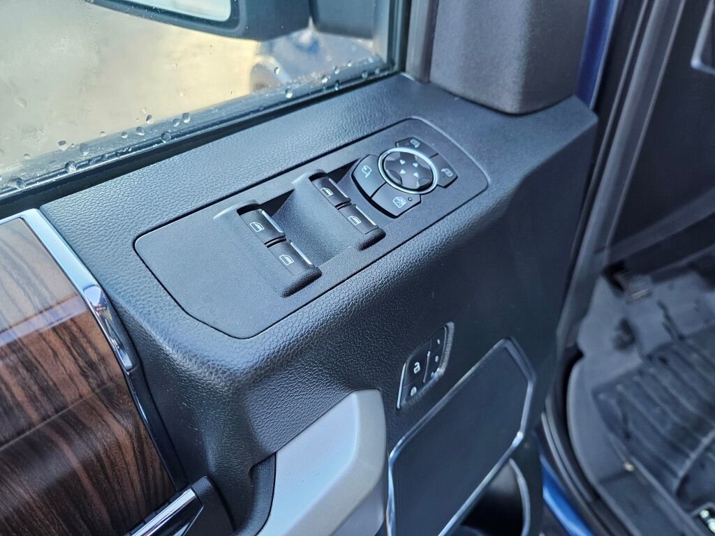 Used 2016 Ford F150 Lariat w/ Equipment Group 502A Luxury image 19