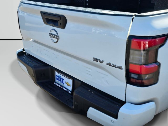 Used 2022 Nissan Frontier SV AWD/4WD image 17