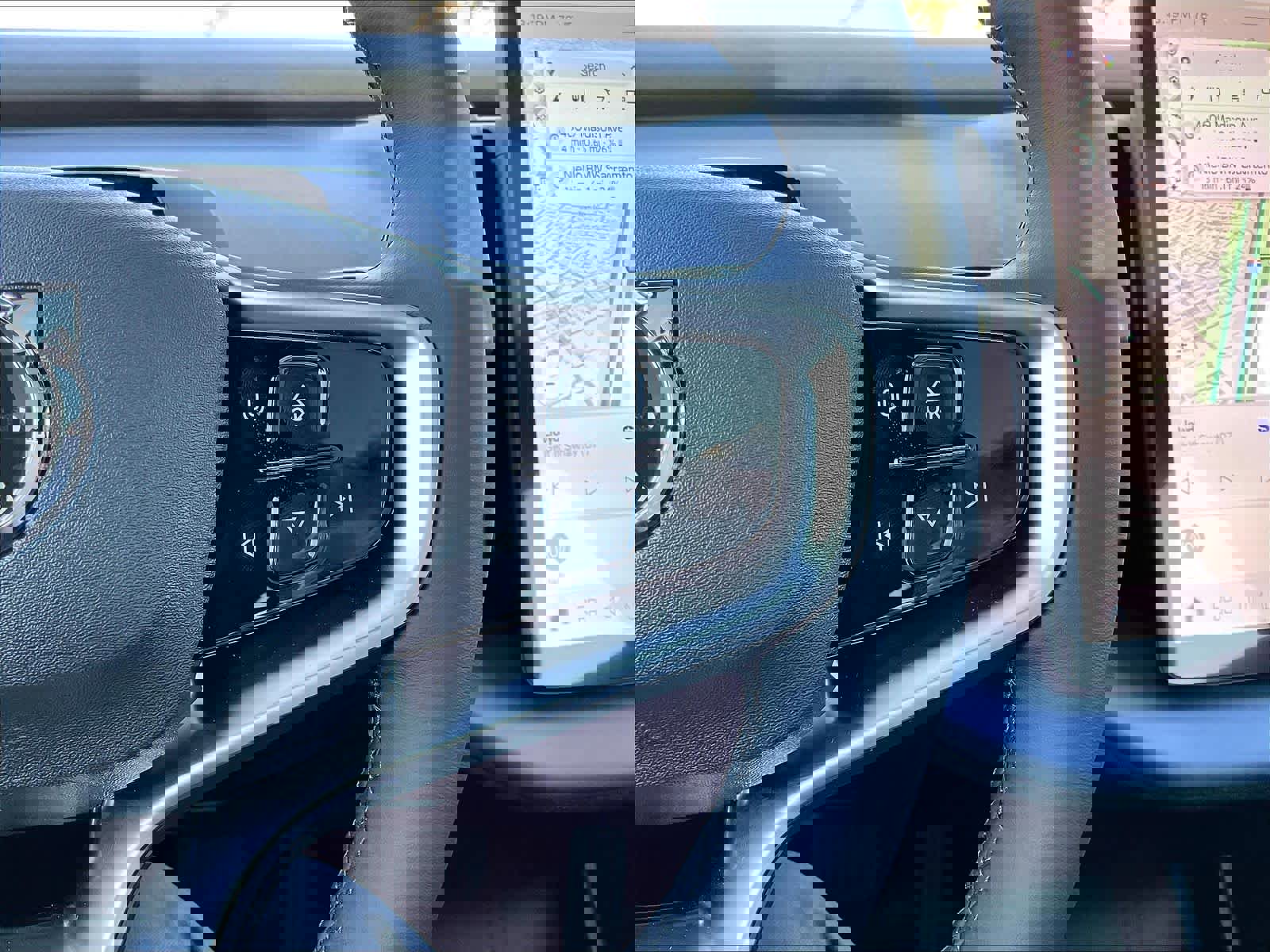 New 2026 Volvo EX30 Ultra w/ Climate Package image 18