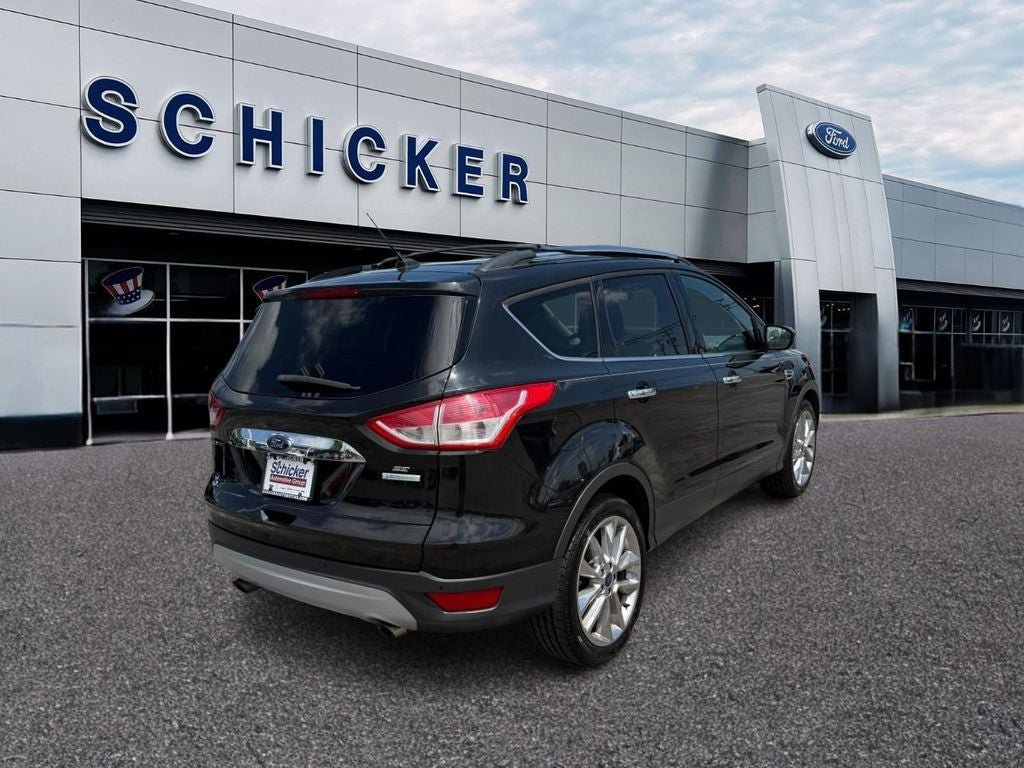Used 2015 Ford Escape SE w/ SE Chrome Package FWD image 2
