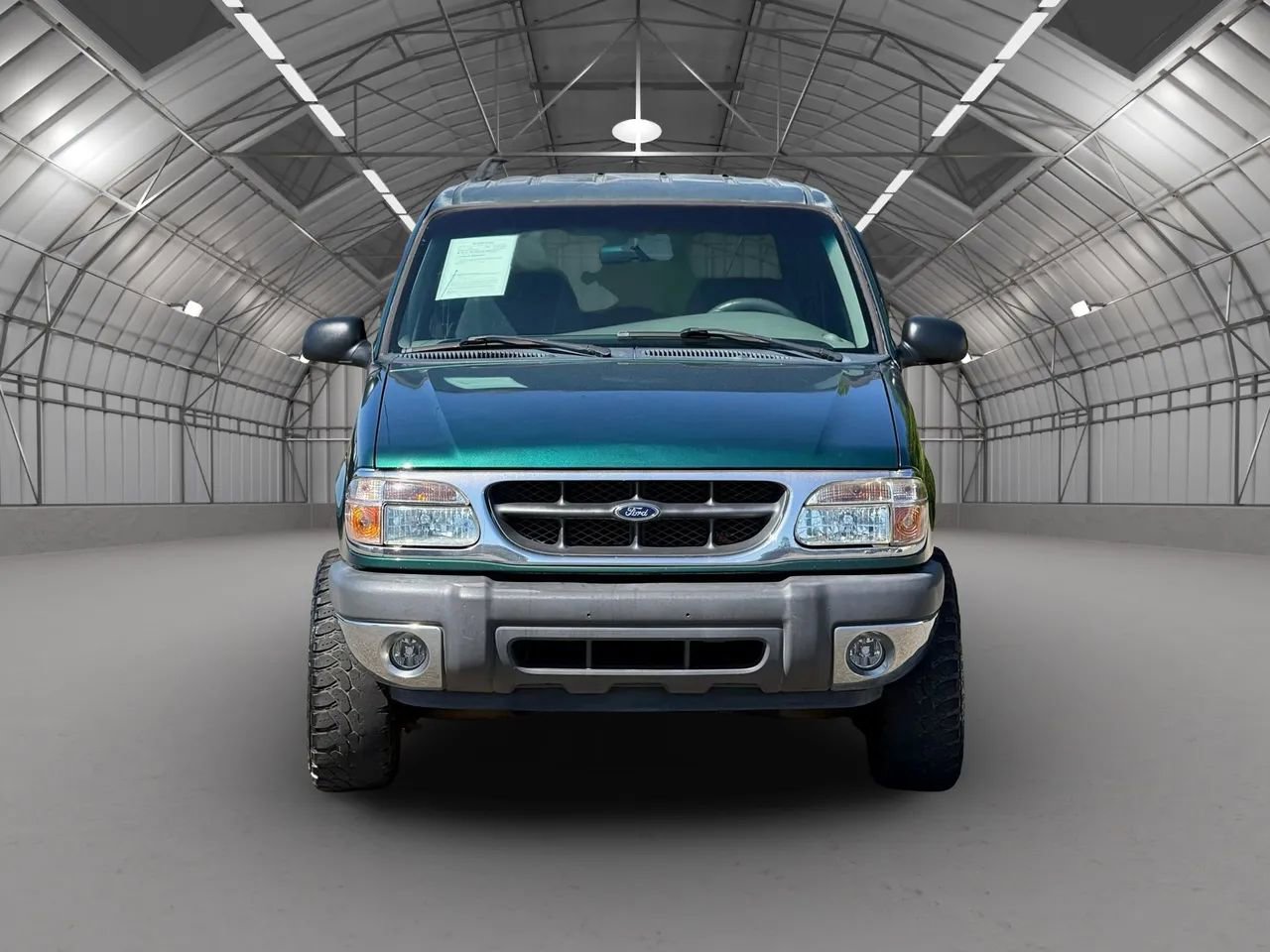 Used 2000 Ford Explorer XLT AWD/4WD image 5