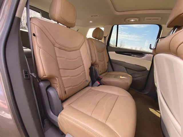 Used 2022 Cadillac XT6 Premium Luxury w/ Technology Package FWD image 28