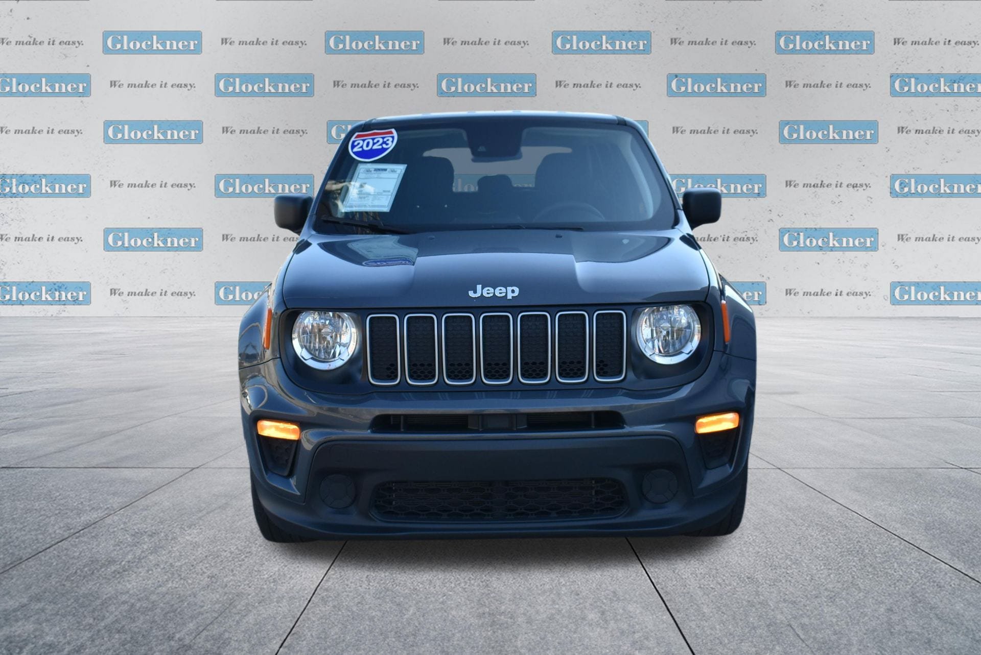 Used 2023 Jeep Renegade Latitude AWD/4WD image 2