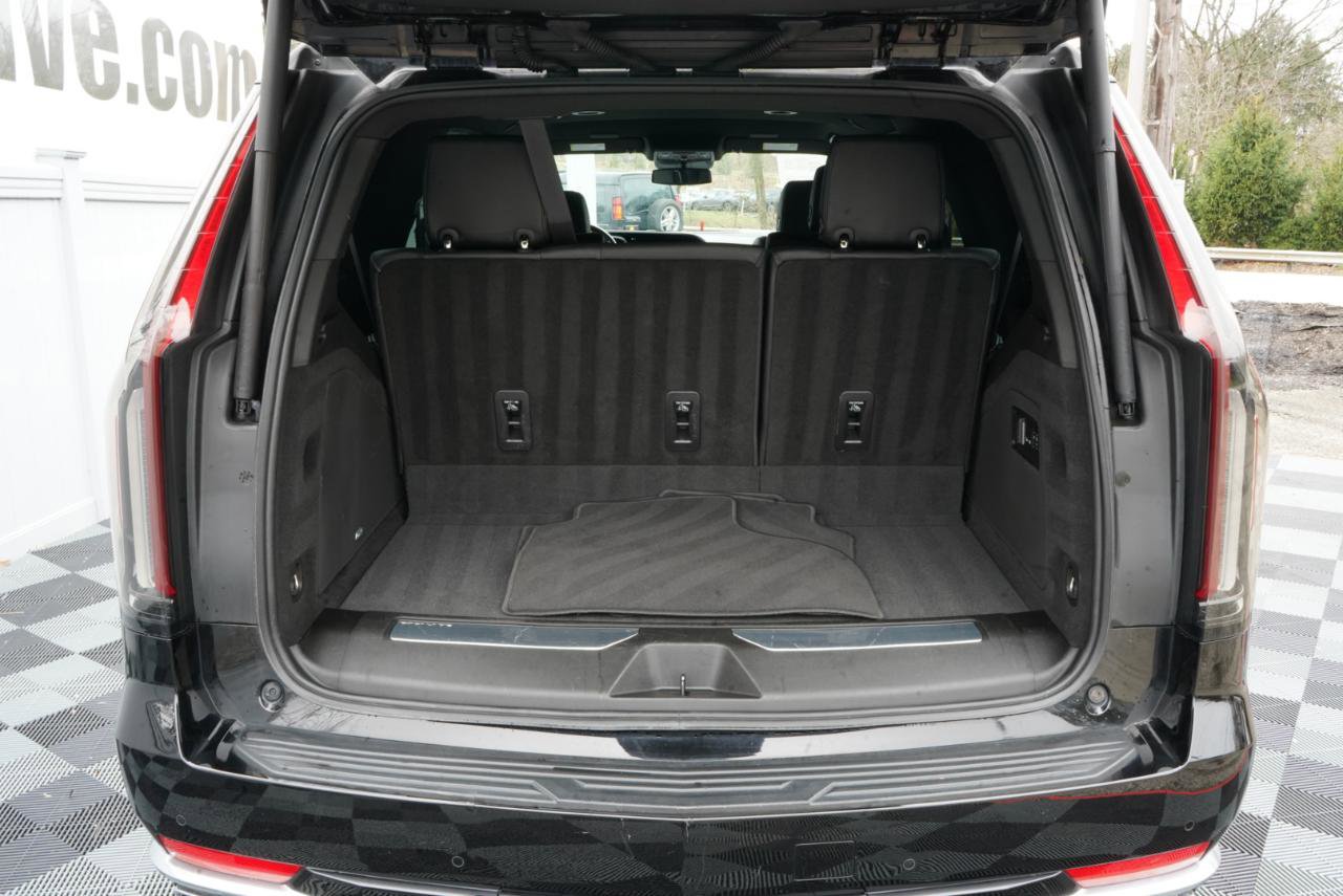 Used 2022 Cadillac Escalade Luxury image 56
