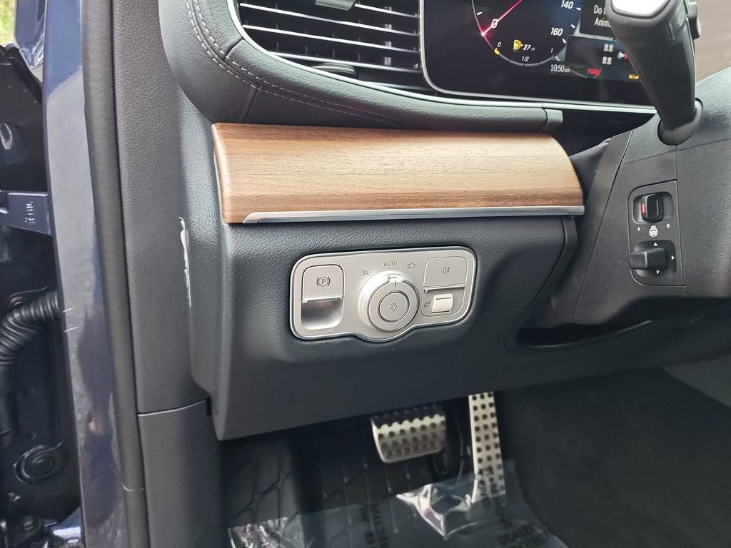 New 2026 Mercedes-Benz GLS 450 4MATIC image 15