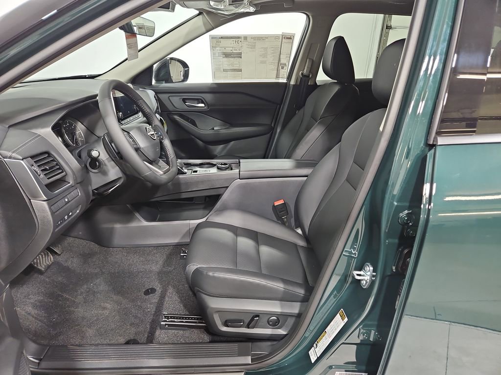 New 2026 Nissan Rogue SV image 10