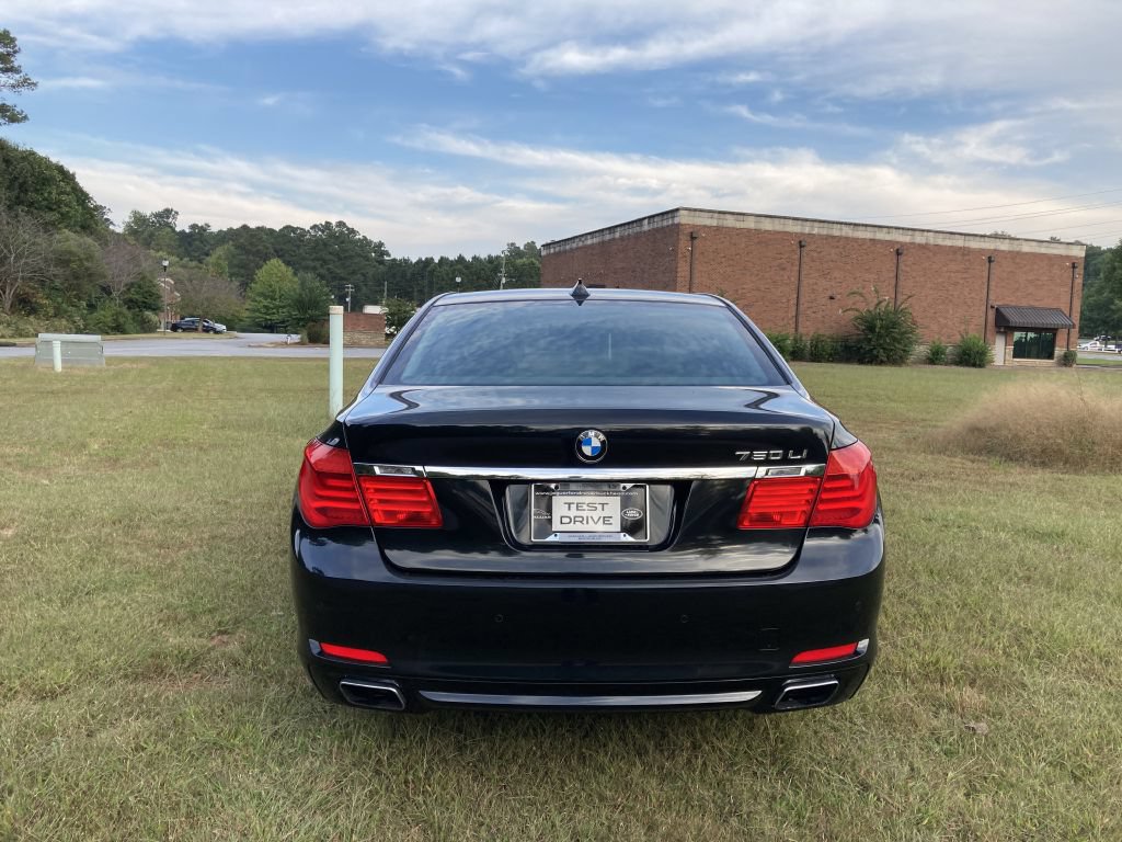 Used 2011 BMW 750Li xDrive AWD/4WD image 7