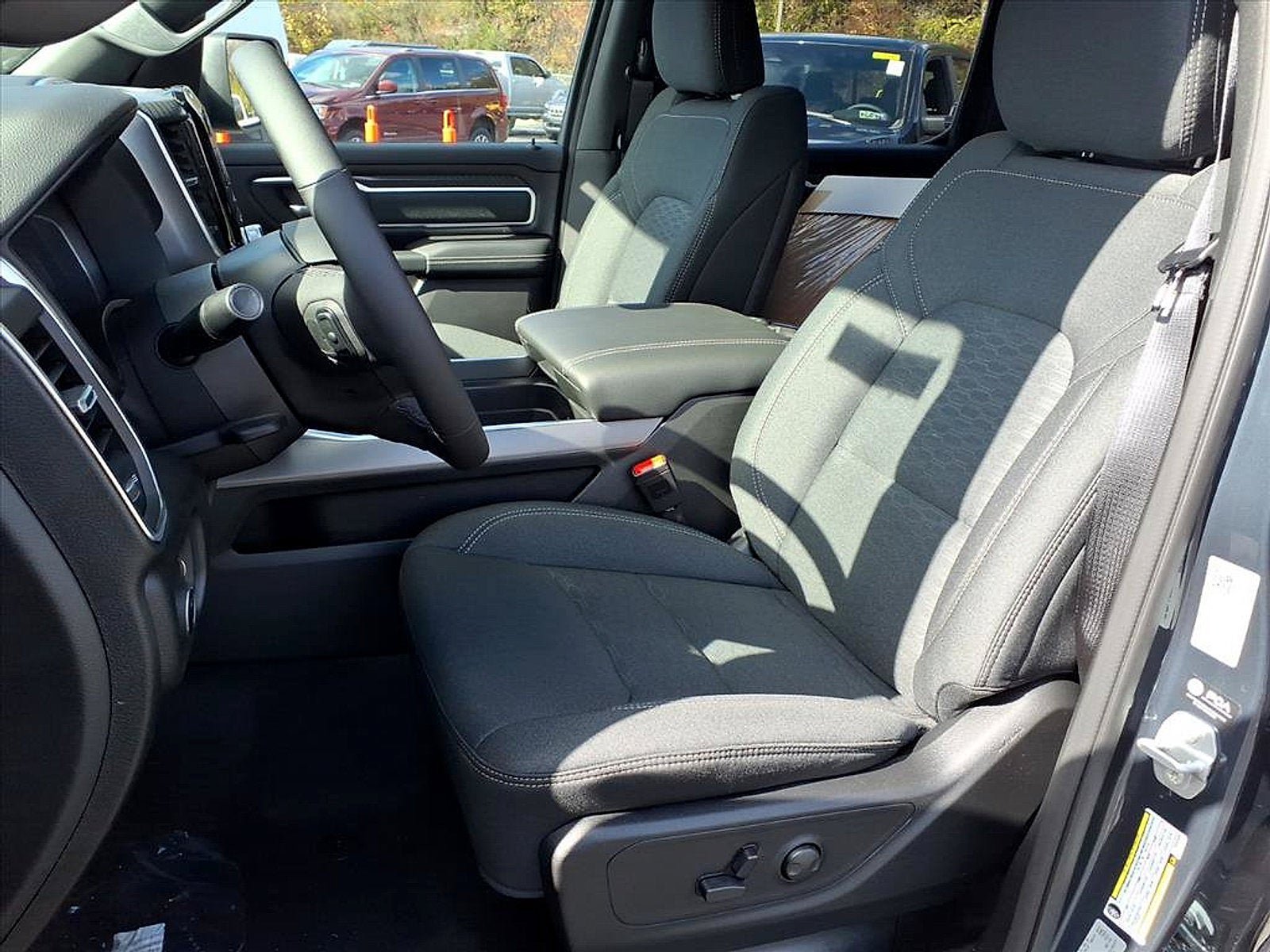 New 2026 RAM 1500 Big Horn AWD/4WD image 22