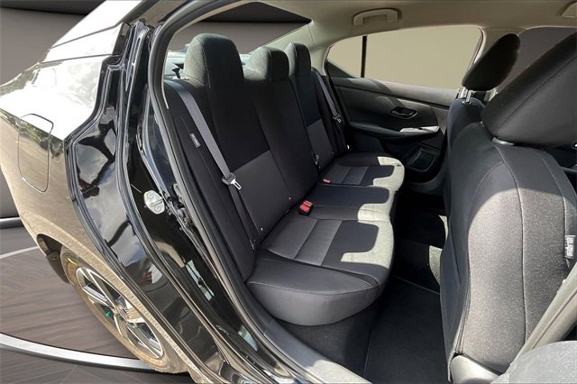 New 2025 Nissan Sentra SV image 9