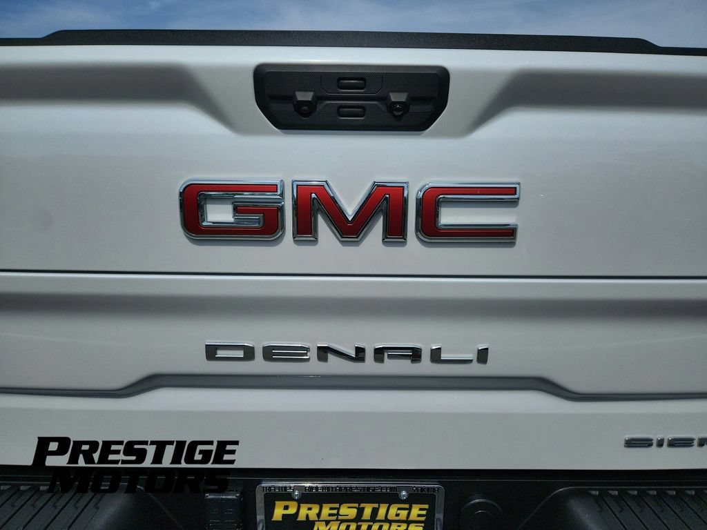 Used 2024 GMC Sierra 1500 Denali AWD/4WD image 32