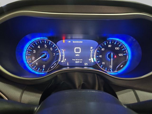 Used 2024 Chrysler Pacifica Touring-L image 22