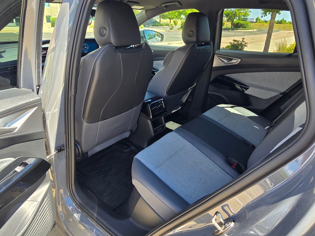 Used 2024 Volkswagen ID.4 2WD image 15