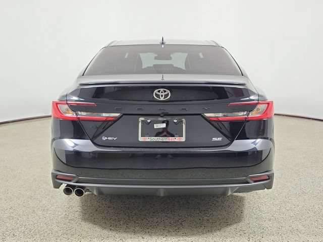 Used 2026 Toyota Camry Hybrid FWD image 6