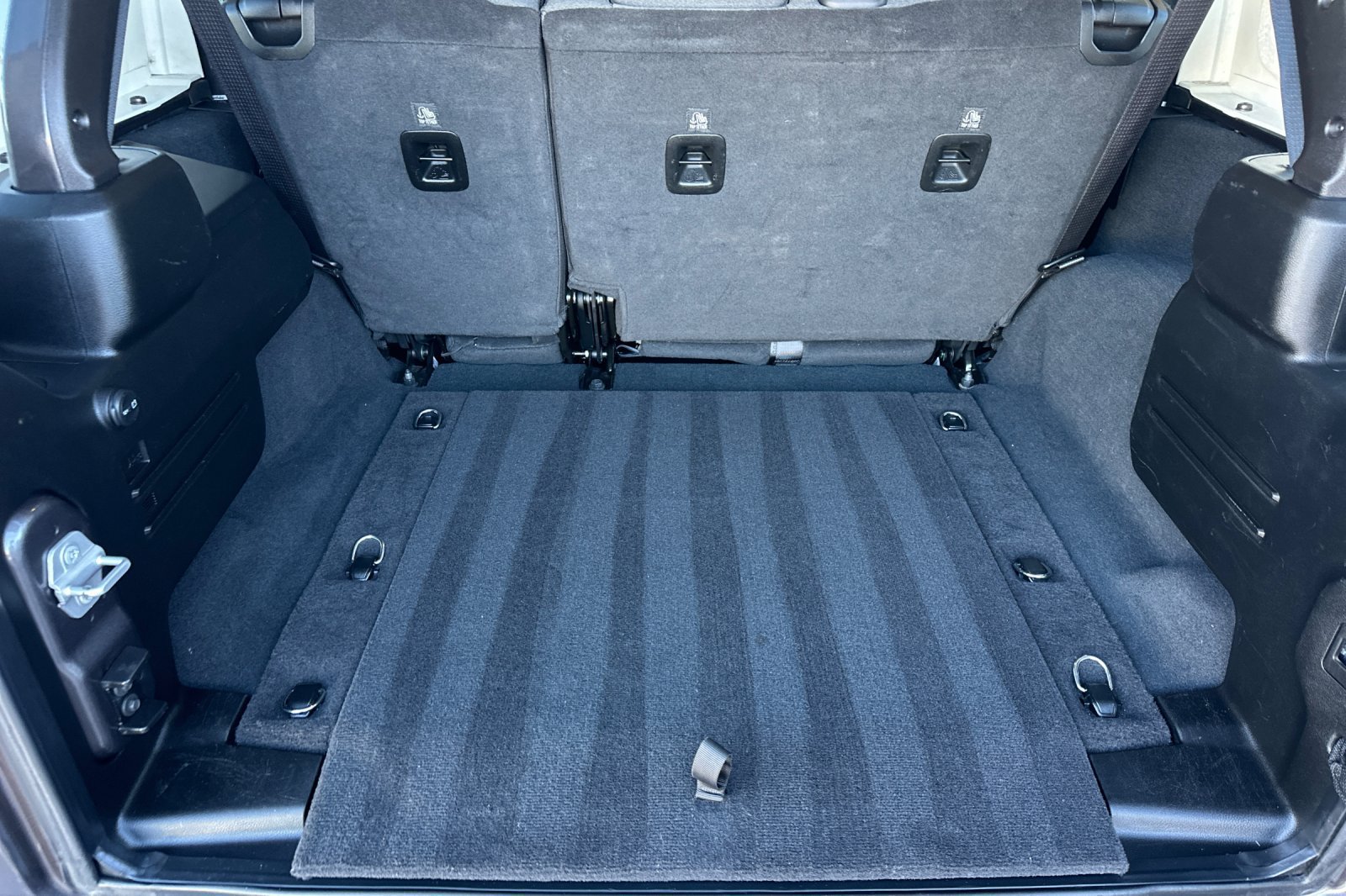 Used 2025 Jeep Wrangler Unlimited Rubicon AWD/4WD image 14