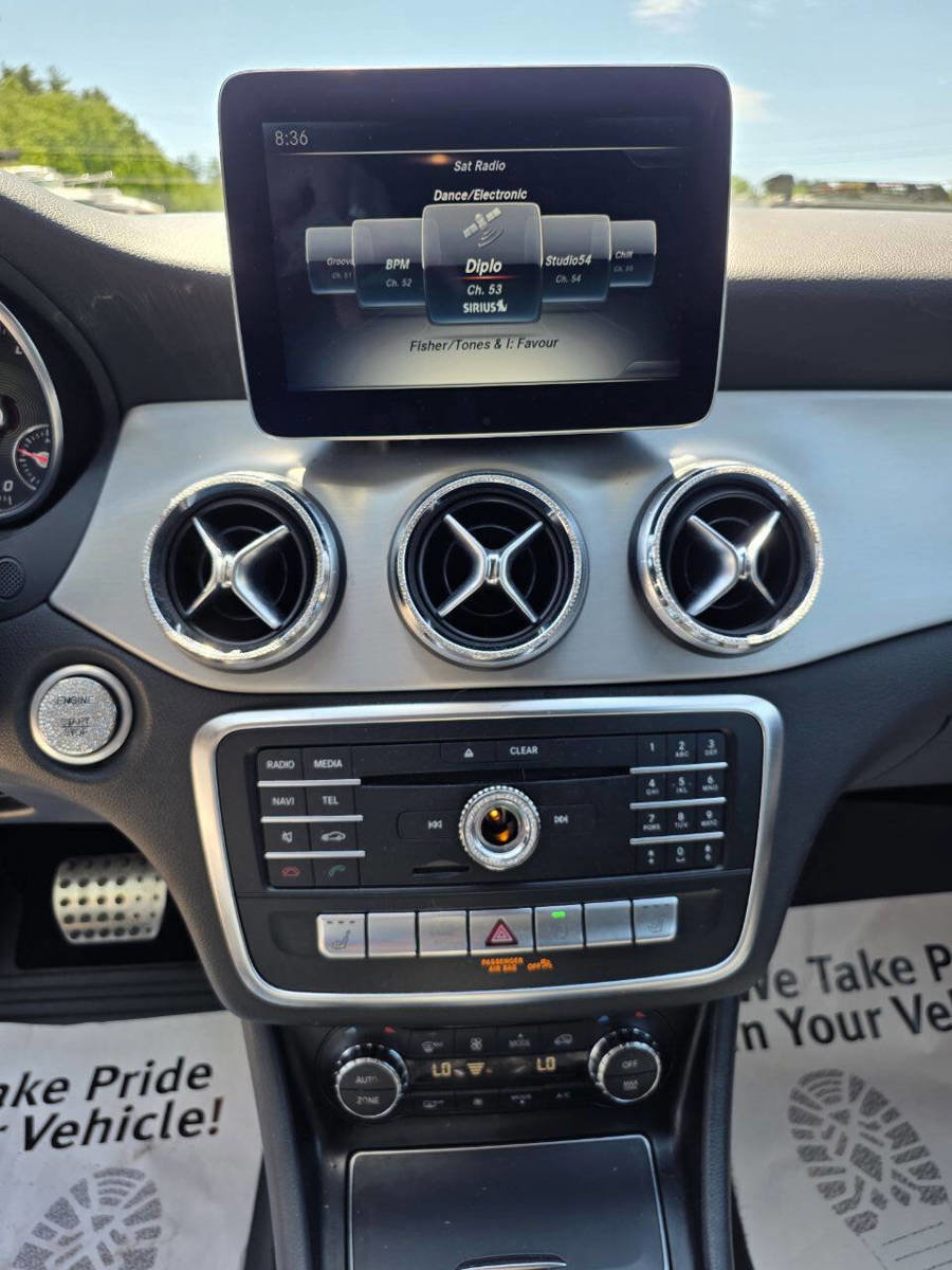 Used 2017 Mercedes-Benz CLA 250 image 21